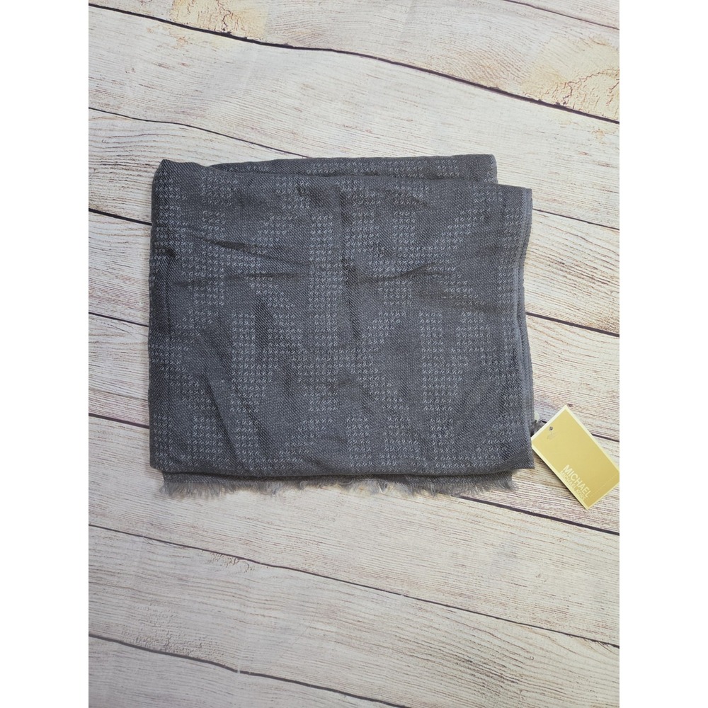 Michael Kors NWT Gray‎ Logo Scarf Lightweight Monochrome 100% Wool